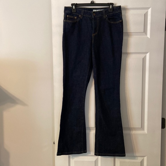 DKNY Jeans size 10 inseam 32” BNWOT darker wash jeans - Picture 1 of 16